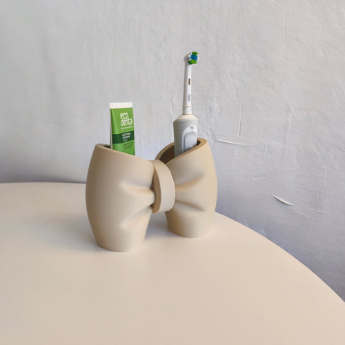 3D Printed Curvy Body Toothbrush Holder