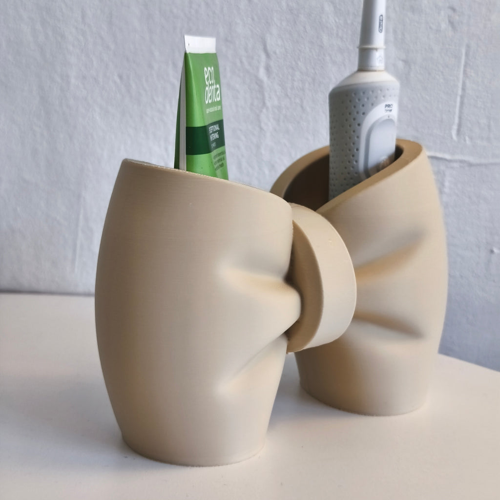 3D Printed Curvy Body Toothbrush Holder